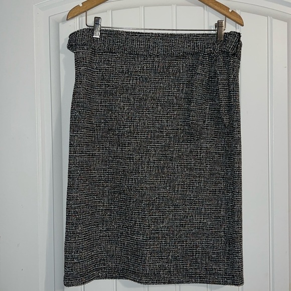 NWT LOFT Tweed Skirt with Belt Large - Picture 1 of 7